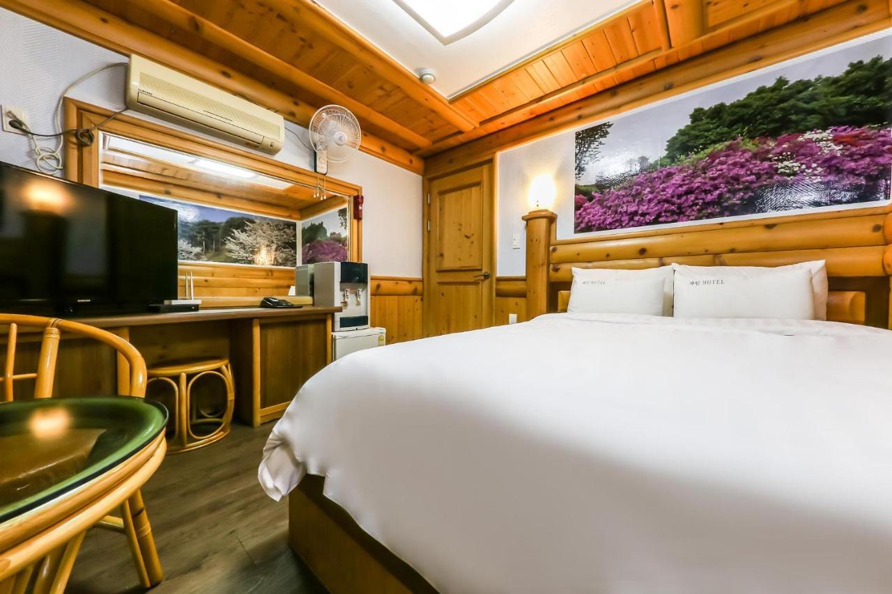 Pine Motel Boryeong Exterior foto